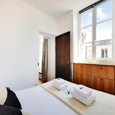 Spacious Duplex - 2br 6p - Le Marais Paris