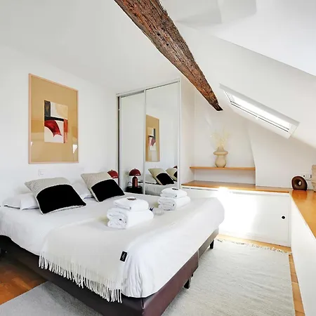 Spacious Duplex - 2br 6p - Le Marais Apartment *